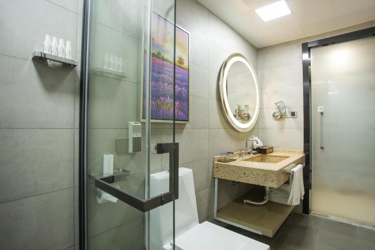 Lavande Hotels Heze Changjiang Road Wanda Plaza Εξωτερικό φωτογραφία